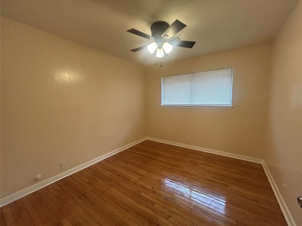 10211 Hinds Street, Houston TX 77034