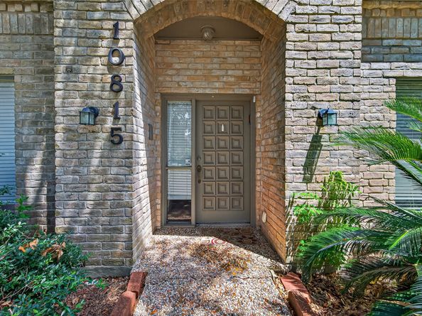 10815 Shawnbrook Drive, Houston TX 77071