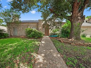 10815 Shawnbrook Drive, Houston TX 77071