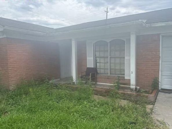 9539 Beverlyhill Street, Houston TX 77063