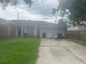9539 Beverlyhill Street, Houston TX 77063