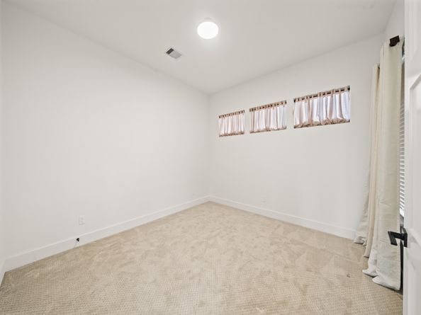 2416 Sumpter Street A, Houston TX 77026