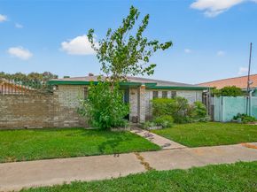 15396 Chipman Lane 5396, Houston TX 77060