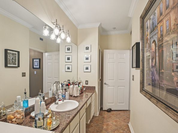 2100 Welch Street C113, Houston TX 77019