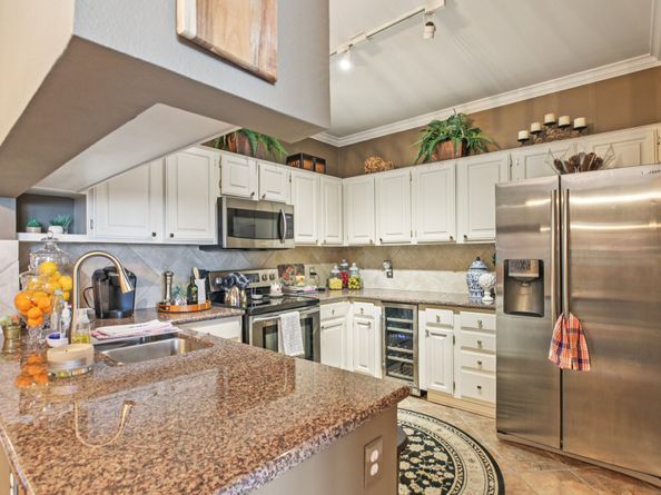 2100 Welch Street C113, Houston TX 77019