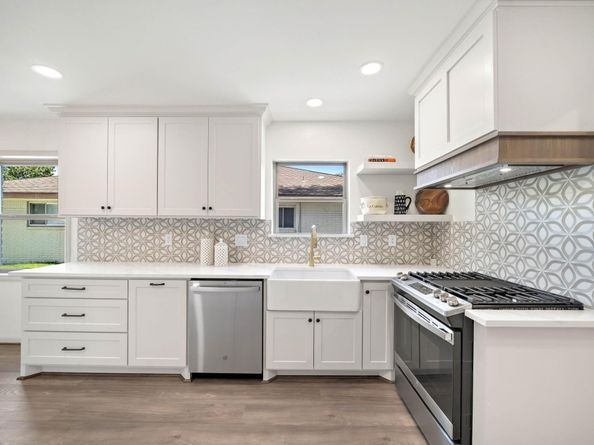 10110 Bob White Drive, Houston TX 77096