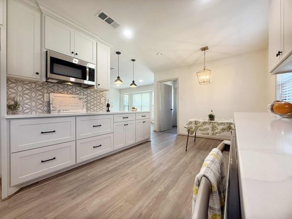 10110 Bob White Drive, Houston TX 77096