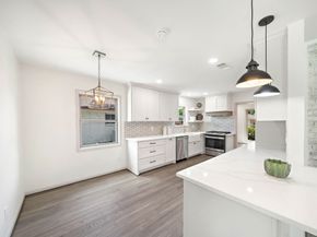 10110 Bob White Drive, Houston TX 77096