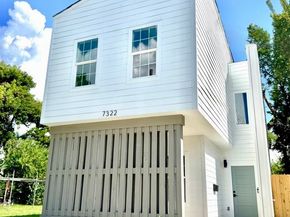 7322 Laredo Street, Houston TX 77020