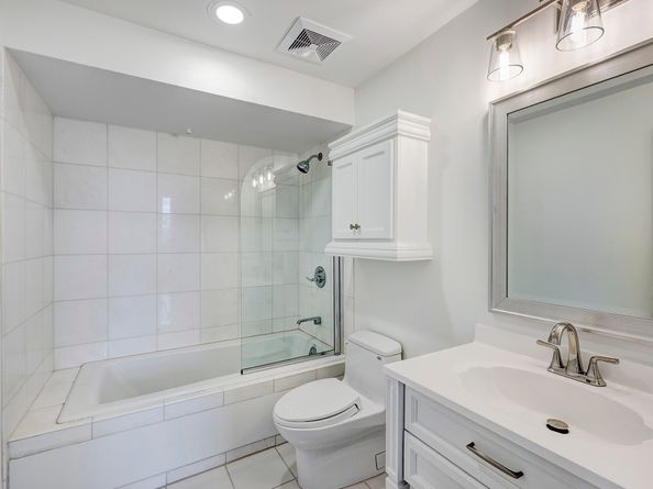 15 Greenway Plaza 8G, Houston TX 77046