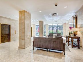 15 Greenway Plaza 8G, Houston TX 77046