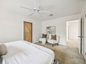 1721 Saxon Drive, Houston TX 77018