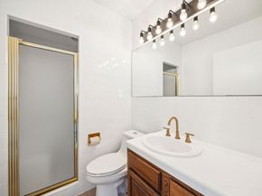 1721 Saxon Drive, Houston TX 77018