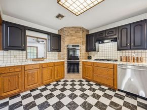 1721 Saxon Drive, Houston TX 77018
