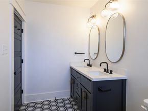 105 E 14th Street, Houston TX 77008