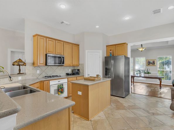 23 W Bonny Branch Street, The Woodlands TX 77382
