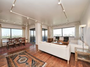 5000 Montrose Boulevard 14H, Houston TX 77006