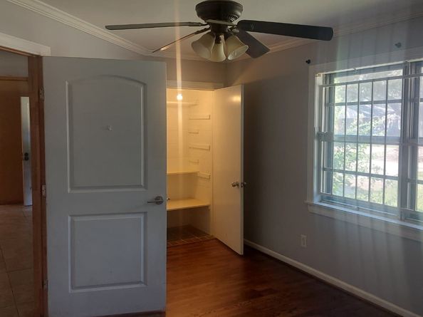 5603 Nina Lee Lane, Houston TX 77092