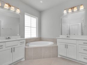2716 Freund Street, Houston TX 77003