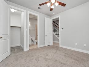2716 Freund Street, Houston TX 77003