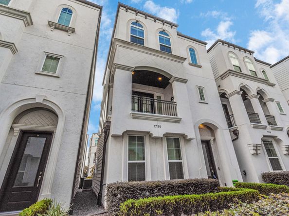 2716 Freund Street, Houston TX 77003