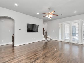 2716 Freund Street, Houston TX 77003