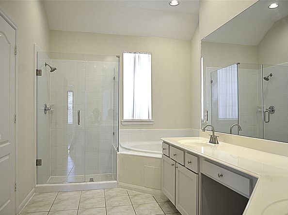 218 Heathbrook Lane, Houston TX 77094