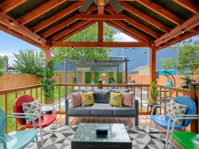 1206 Fairbanks Street, Houston TX 77009