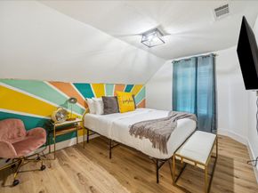 1206 Fairbanks Street, Houston TX 77009