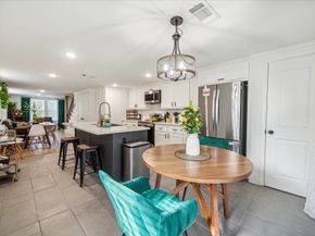 1206 Fairbanks Street, Houston TX 77009