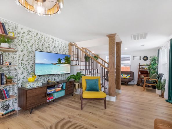 1206 Fairbanks Street, Houston TX 77009