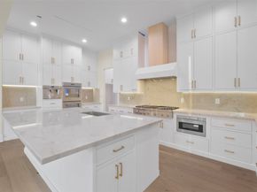 4121 Woodhaven Street, Houston TX 77025