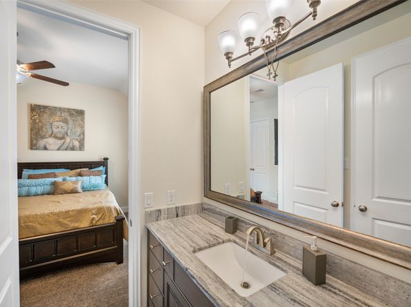 1406 Graystone Hills Drive, Conroe TX 77304