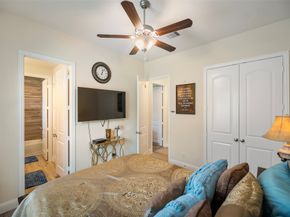 1406 Graystone Hills Drive, Conroe TX 77304