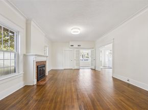 3818 Brandt Street, Houston TX 77006