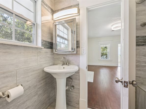 3818 Brandt Street, Houston TX 77006