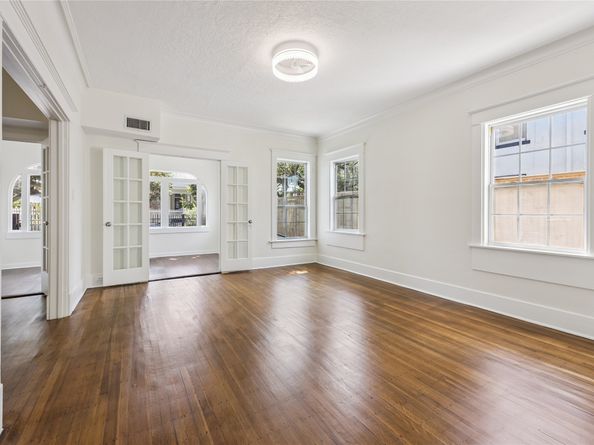 3818 Brandt Street, Houston TX 77006