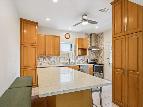 3818 Brandt Street, Houston TX 77006