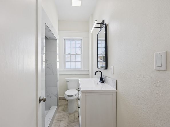 3818 Brandt Street, Houston TX 77006