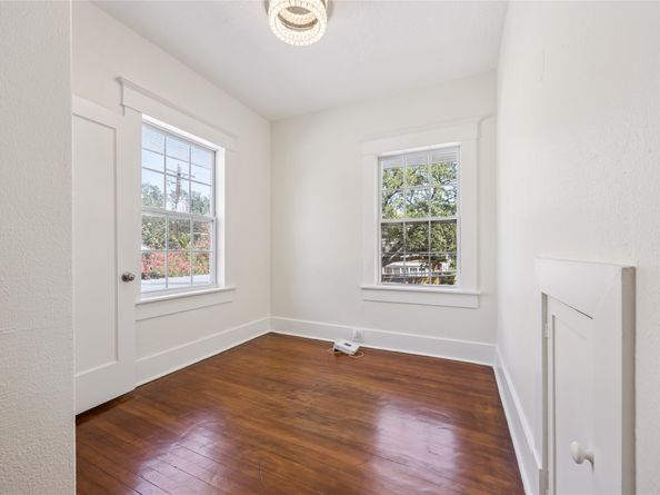 3818 Brandt Street, Houston TX 77006