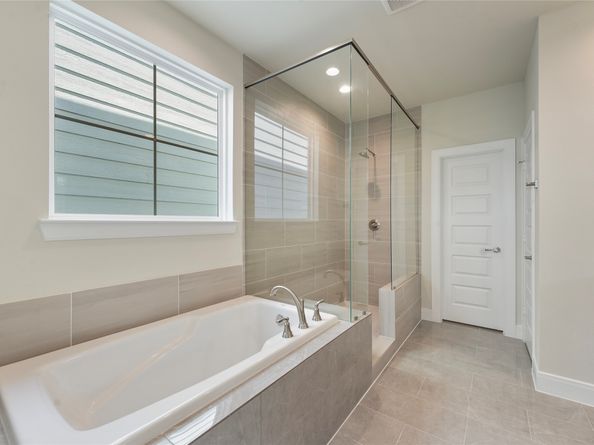 2708 Grand Fountains Drive H, Houston TX 77054