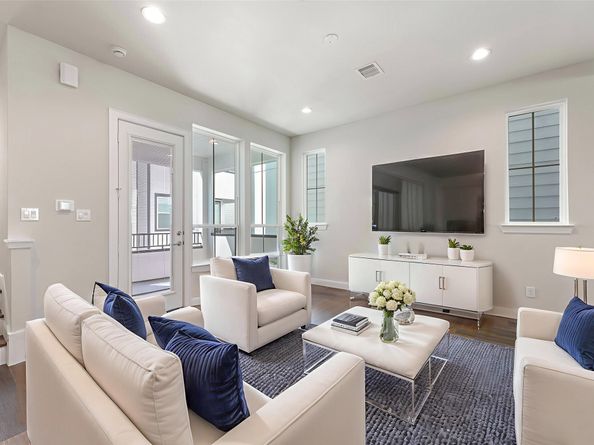 2708 Grand Fountains Drive H, Houston TX 77054