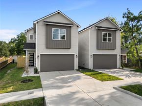 8206 Barlow Street, Houston TX 77028