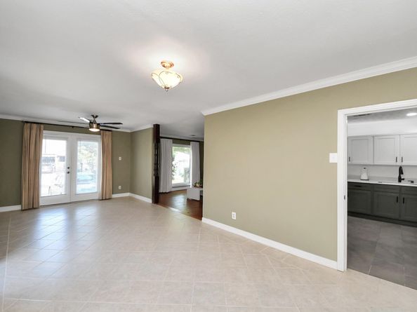 922 Hahlo Street, Houston TX 77020