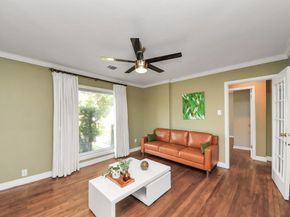922 Hahlo Street, Houston TX 77020