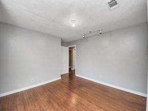 922 Hahlo Street, Houston TX 77020