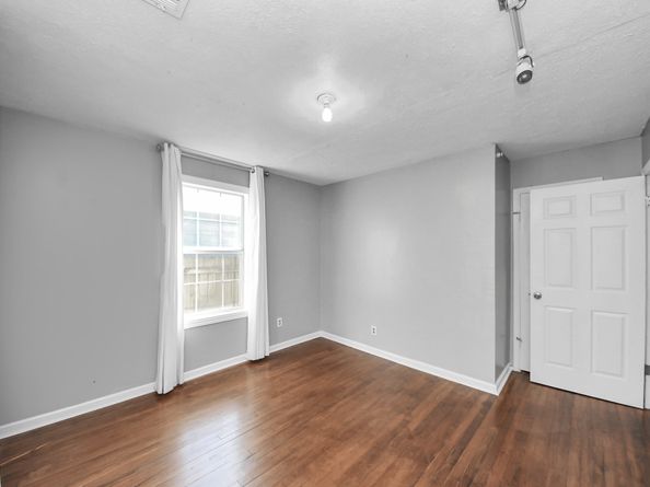 922 Hahlo Street, Houston TX 77020