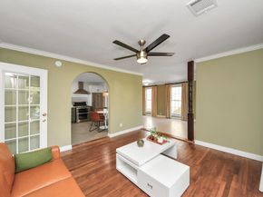 922 Hahlo Street, Houston TX 77020