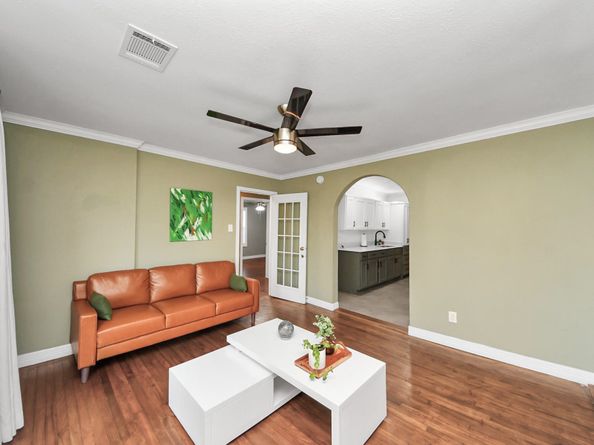 922 Hahlo Street, Houston TX 77020
