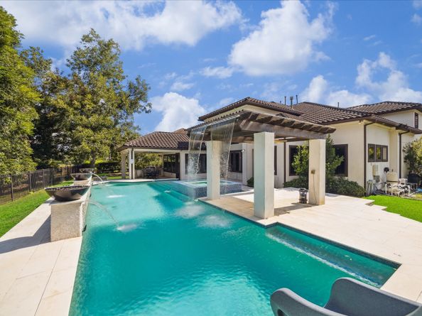 79 Amber Hollow Court, Sugar Land TX 77479